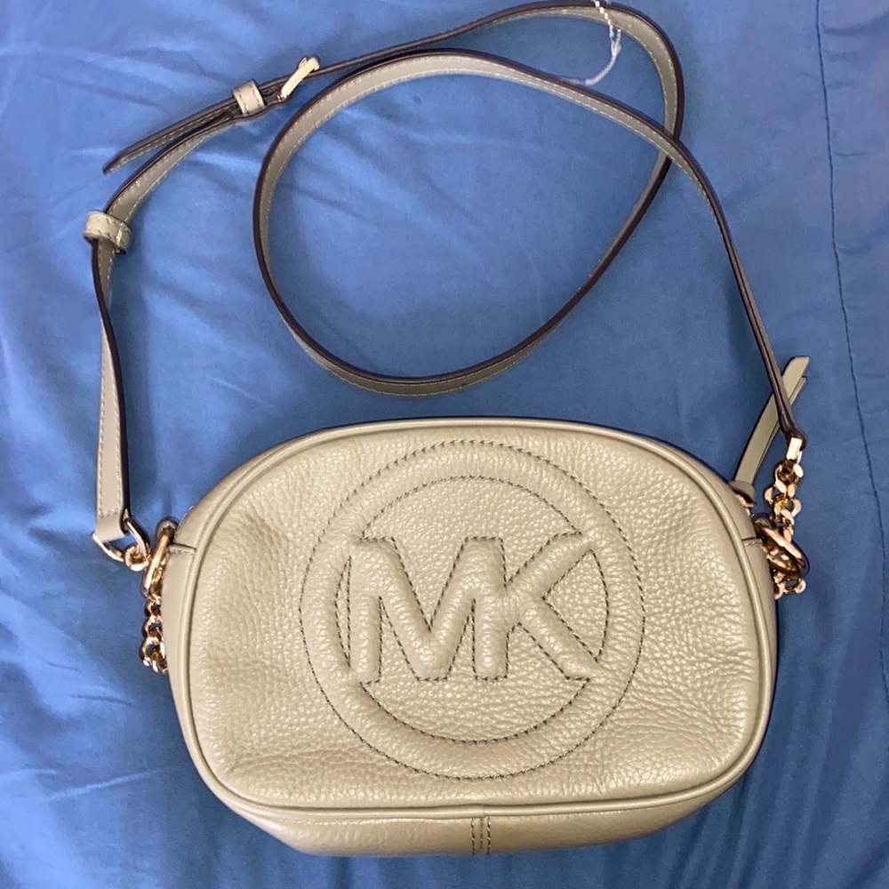 Michael Kors olive green chain purse